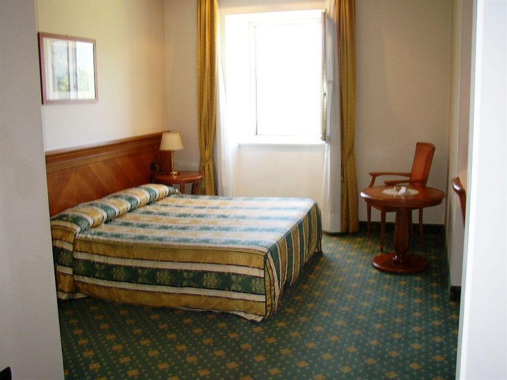 Hotel Eden Levico Terme Exterior photo