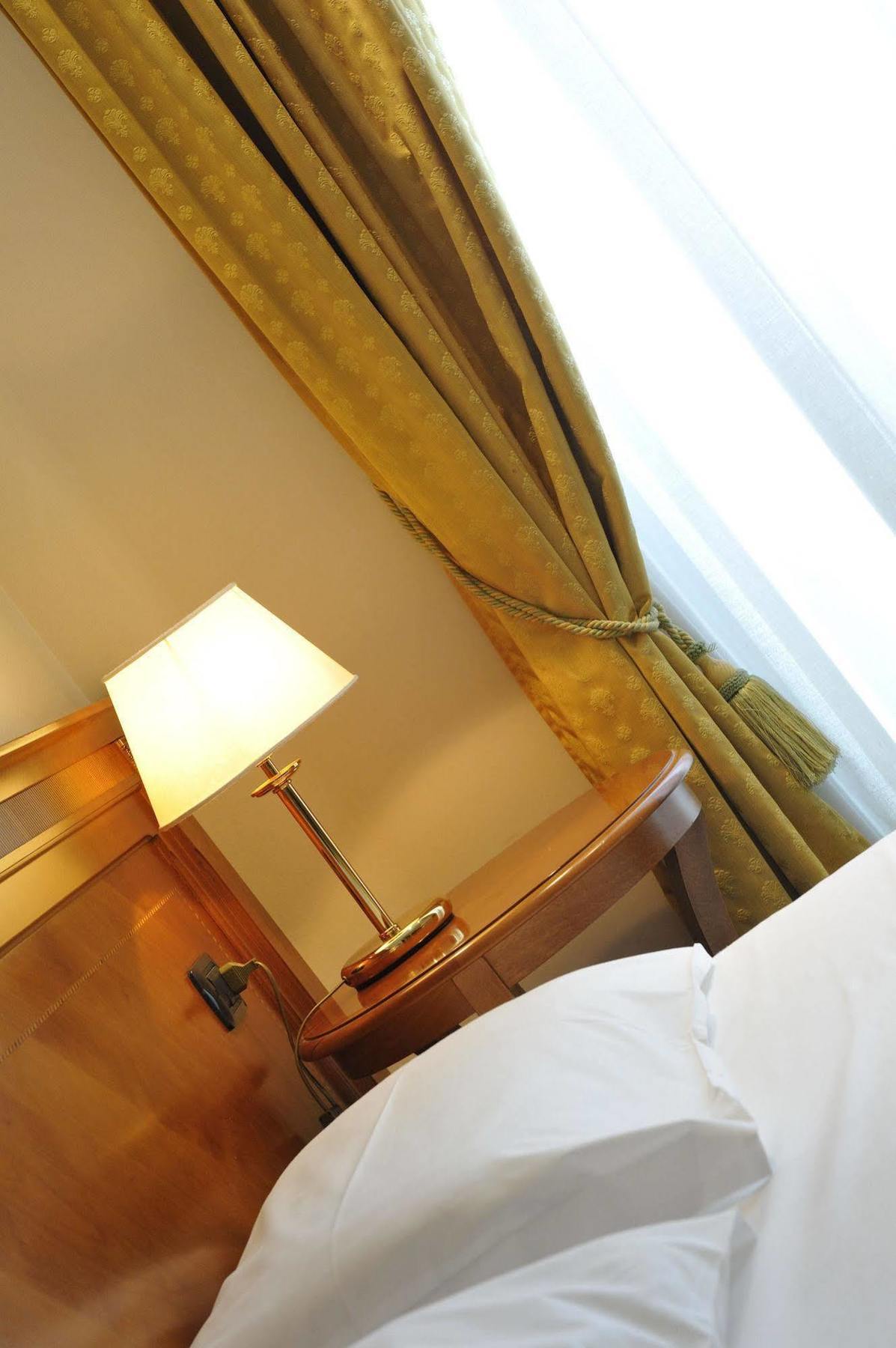 Hotel Eden Levico Terme Exterior photo